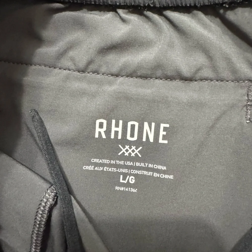 Rhone Men’s Gray Training Shorts Size L Athletic Gym Performance